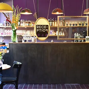 オスタル 77 スイス