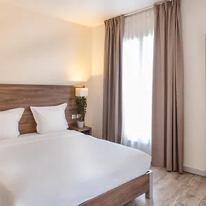 La Perle Montparnasse Parigi