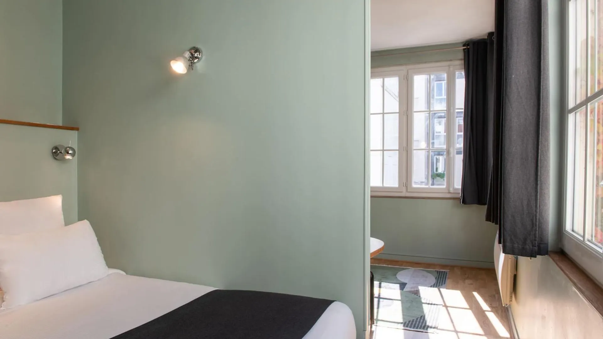 Hotel Helzear Montparnasse Paris 4*,