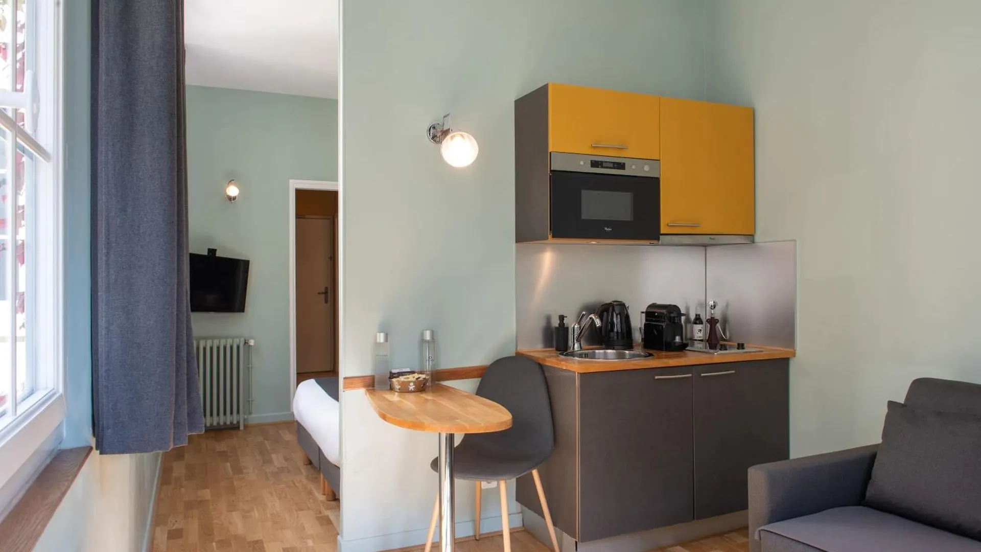 Hotel Helzear Montparnasse Paris 4*,