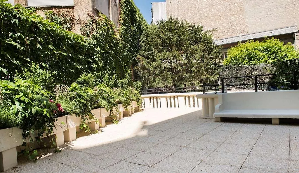 ****  Hotel Helzear Montparnasse Paris France