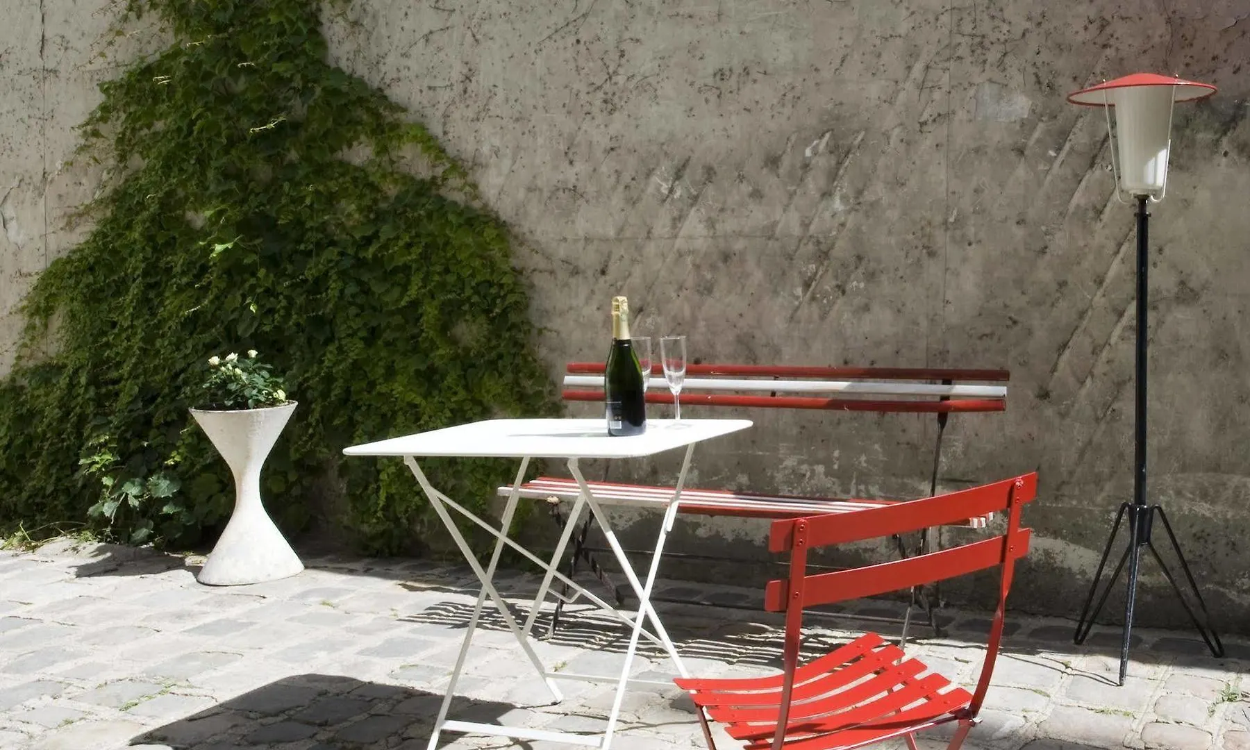 ****  Hotel Helzear Montparnasse Paris France